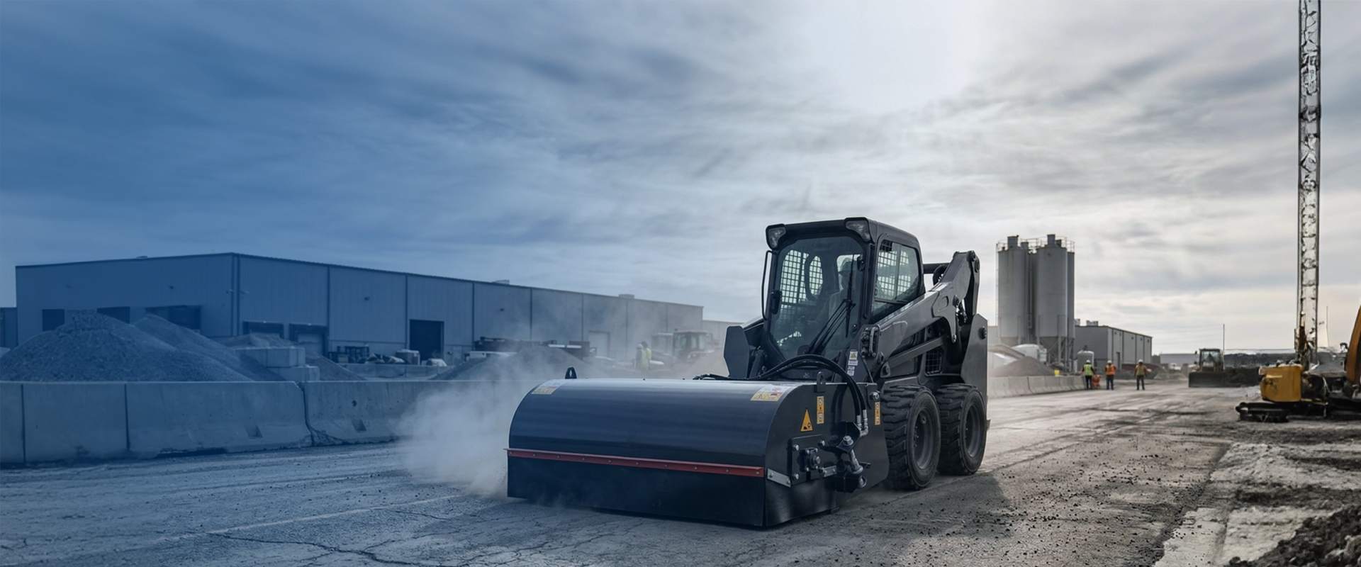 Municipal Maintenance application — HCN hydraulic attachments